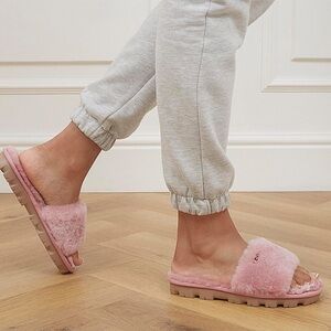UGG Women’s Size 10 Cozette Genuine Shearling Slide Slippers Light Pink